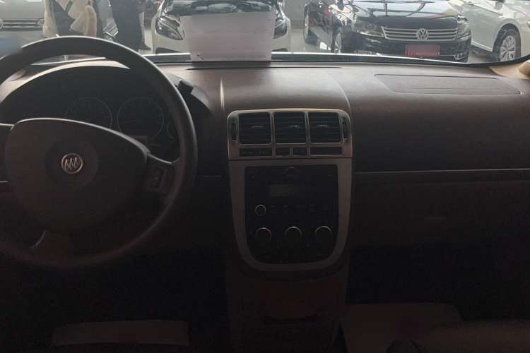 Used Buick GL8 2014 2.4L Classic Edition