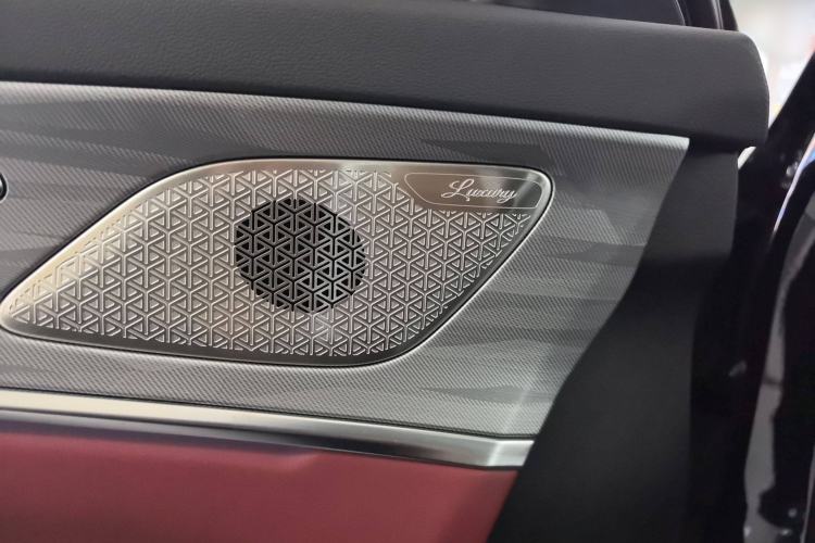 Used Jetour X70 PLUS 2023 1.5T DCT Brave PLUS 5-Seater
