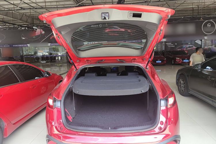 Used Mazda CX-4 2018 2.0L Automatic Two-Wheel Drive Blue Sky Dynamic Version China V Standard
