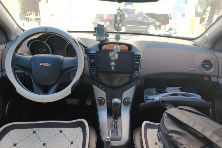 Used Chevrolet Cruze 2015 Hatchback 1.6L Automatic Comfort Edition