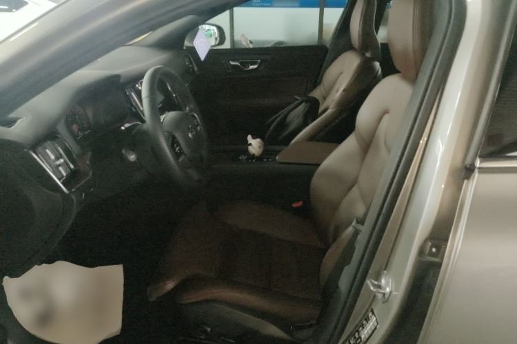 Used Volvo S60 2021 T4 Zhiyuan Luxury Edition