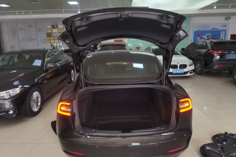 Used Tesla Model 3 2019 Standard Range Rear-Drive Upgraded Version
