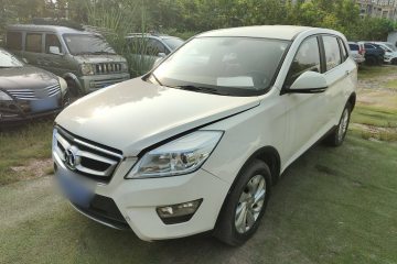 Used BAIC Senova X65 2015 2.0T manual Comfort trim level