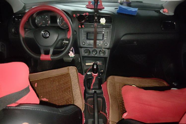 Used Volkswagen Polo 2014 1.6L Automatic Comfort Edition
