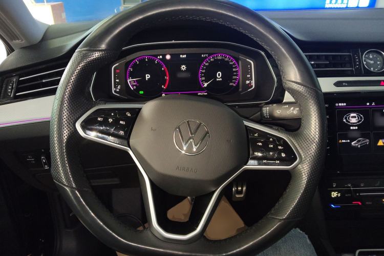 Used Volkswagen Magotan 2023 2 Million Units Commemorative Edition 330TSI DSG Luxury Version
