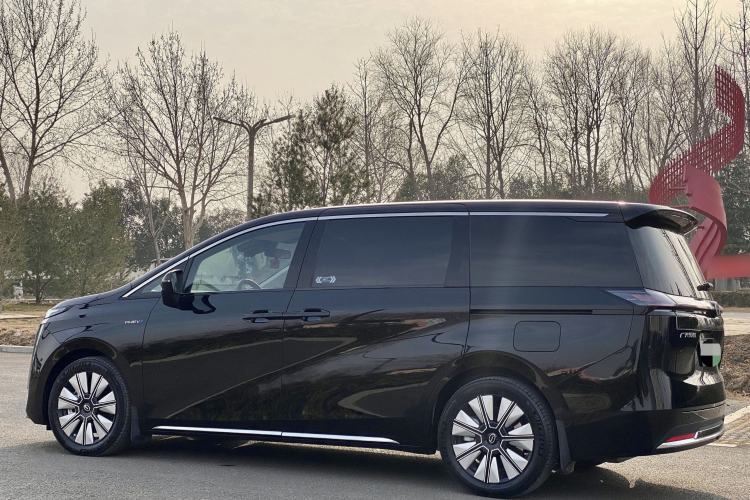 Used GAC Trumpchi E8 New Energy 2024 150km Dragon Roar Starry Night+