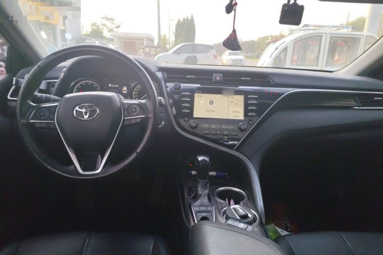Used Toyota Camry 2018 2.5G Luxury Edition
