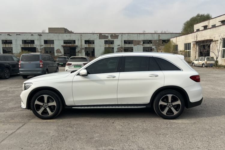 Used Mercedes-Benz GLC 2019 Facelift GLC 260 L 4MATIC Luxury Model
