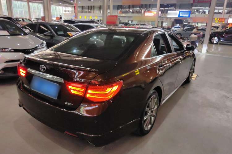 Used Toyota Reiz 2012 2.5V Fengdu Elite Stylish Edition