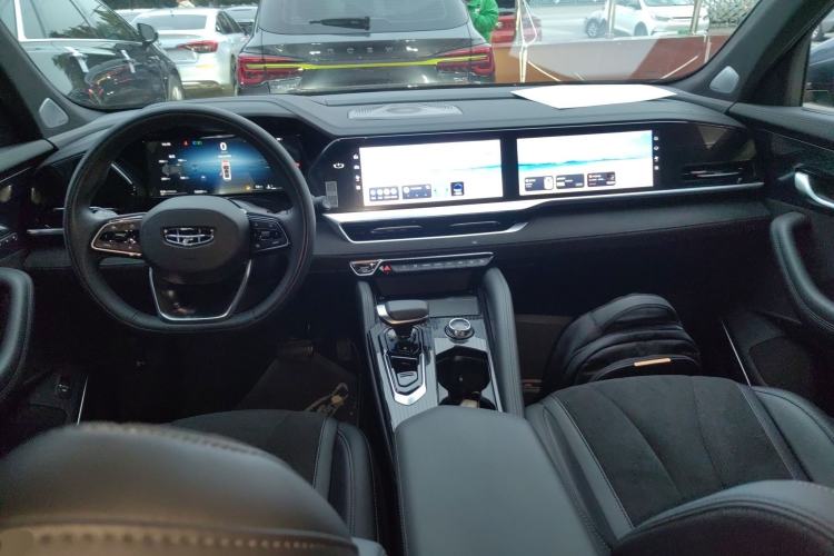 Used Geely Auto Monjaro L 2024 2.0TD High-Power Automatic Two-Wheel Drive Skyline Edition
