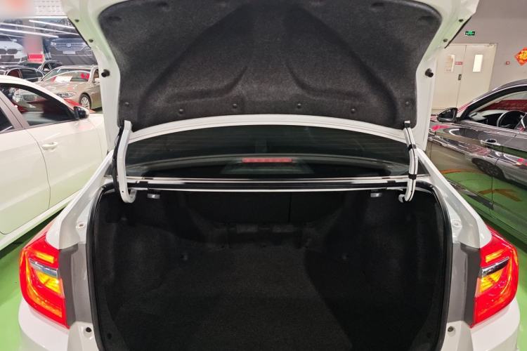 Used Honda Crider 2016 1.8L CVT Luxury Edition
