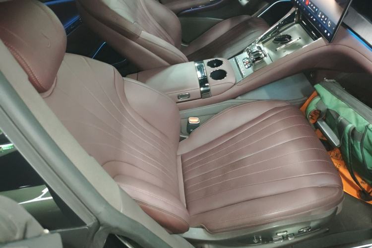 Used Denza Z9GT 2024 1100 Four-Wheel Drive Ultra Version
