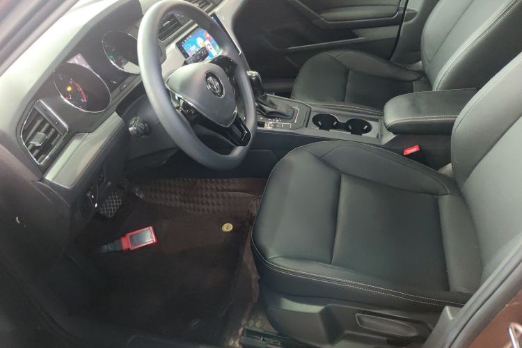 Used Volkswagen Lamando 2017 230TSI DSG Fashion Edition
