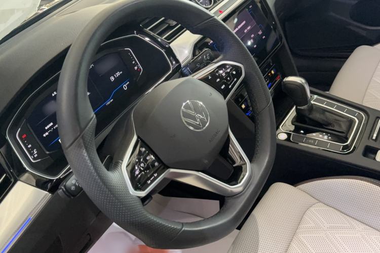 Used Volkswagen Magotan 2023 2 Million Units Limited-Edition 380TSI DSG Flagship Version