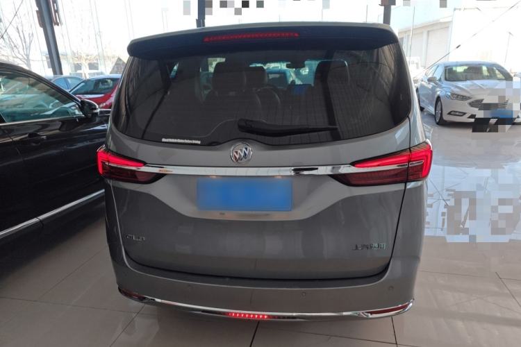 Used Buick GL8 2023 Land Executive Class Comfort Model