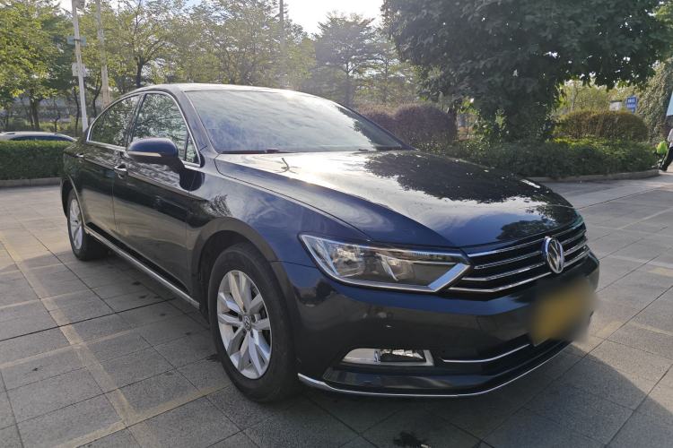 Used Volkswagen Magotan 2018 280TSI DSG Comfort Model
