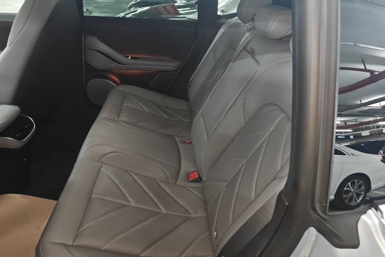 Used Nio ET5 2025 75 kWh