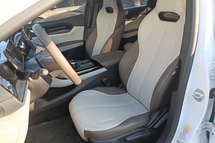 Used BYD Qin PLUS 2024 HONOR Edition DM-i 55KM Leading Model
