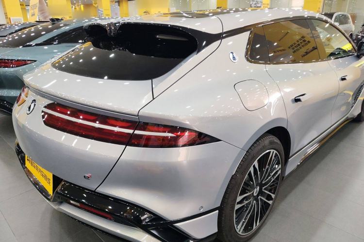 Used Denza Z9GT 2024 1100 Four-Wheel Drive Ultra Version
