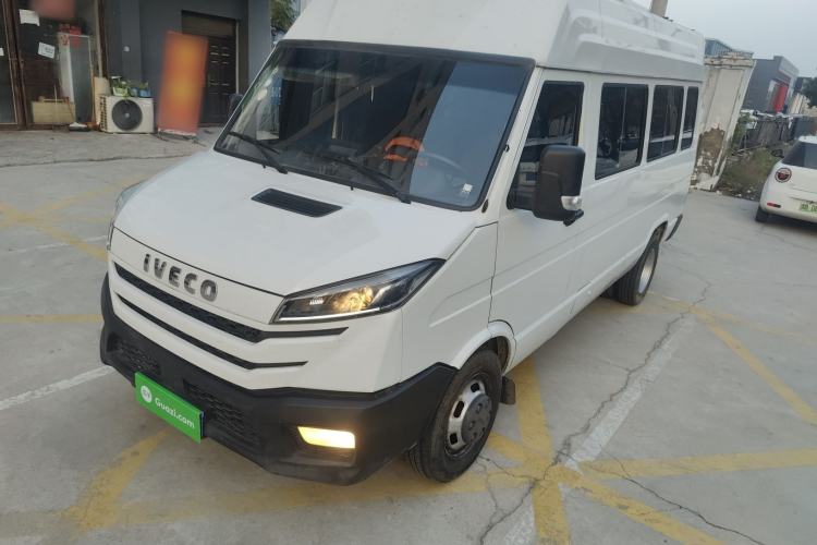 Used Iveco Daily 2023 2.5T A37M1 Long Wheelbase Mid-Height Dual-Tire Side-Sliding Doors 5–9 Seats
