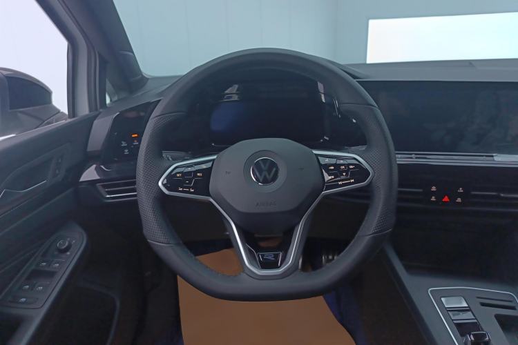 Used Volkswagen Golf 2023 Facelift 280TSI DSG R-Line Lite