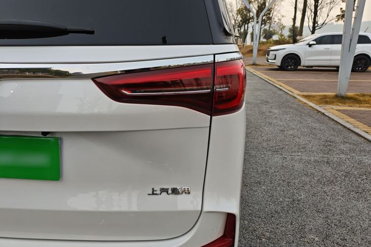 Used Buick GL8 2021 ES Landtrek 653T Comfort Edition