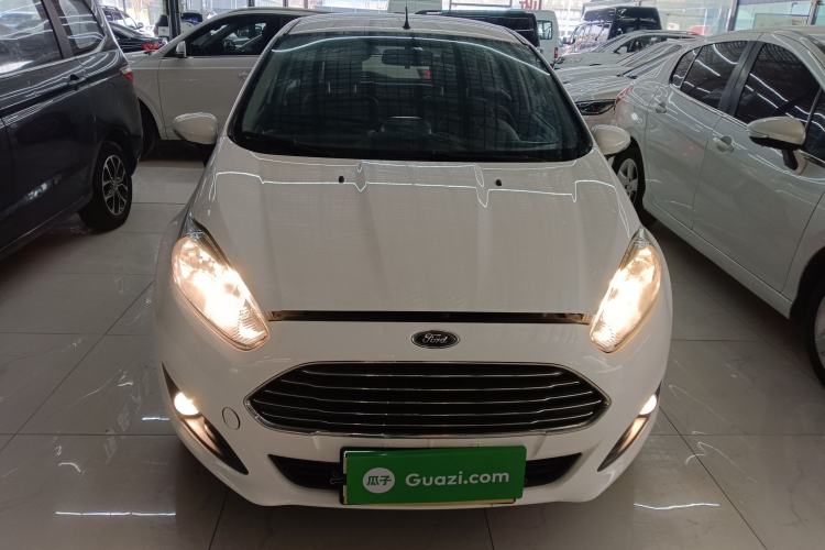 Used Ford Fiesta 2013 Hatchback 1.5L Automatic Fashion Edition
