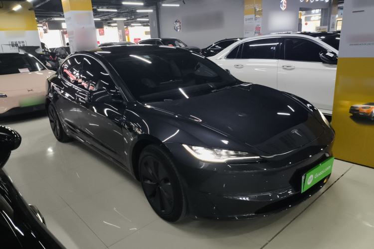 Used Tesla Model 3 2023 Long-Range All-Wheel-Drive Version
