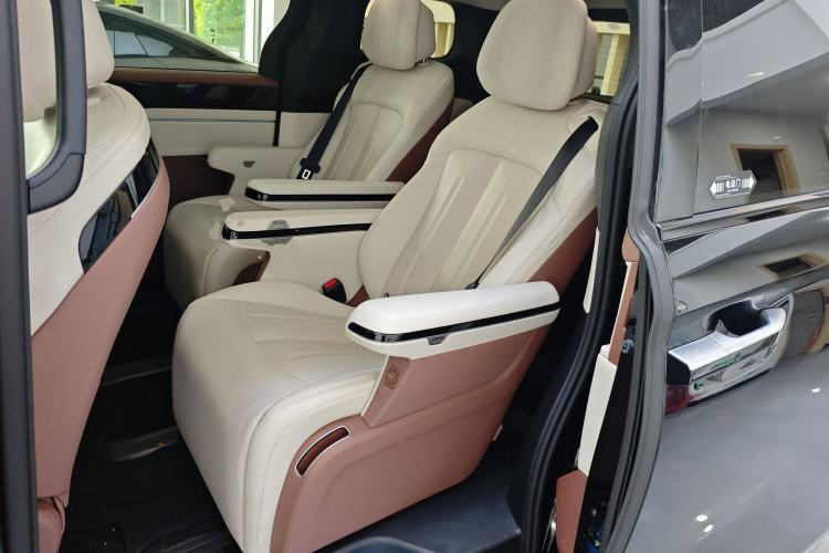 Used BYD Xia 2025 DM-i 1.5T 180km Excellence Model
