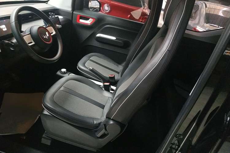 Used Wuling Hongguang MINIEV 2022 GAMEBOY 200km Gaming Edition with Lithium Iron Phosphate
