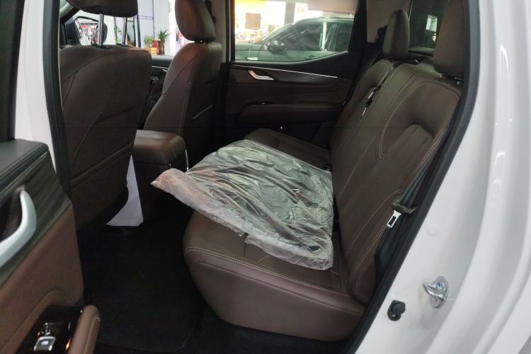 Used Dongfeng Ruichi 7 
