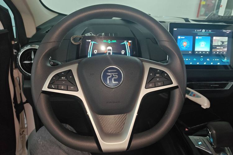 Used BYD Yuan New Energy 2019 EV535 Smart Connect Trendsetting Model
