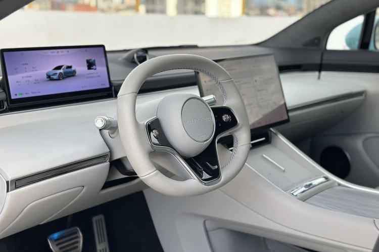 Used Hima Luxeed S7 2025 855 km Max