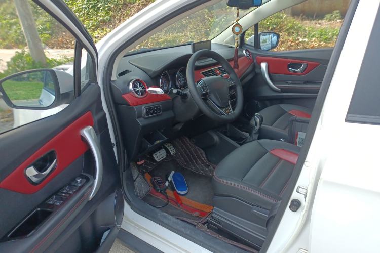 Used Haval H1 2015 1.5L AMT Luxury Model