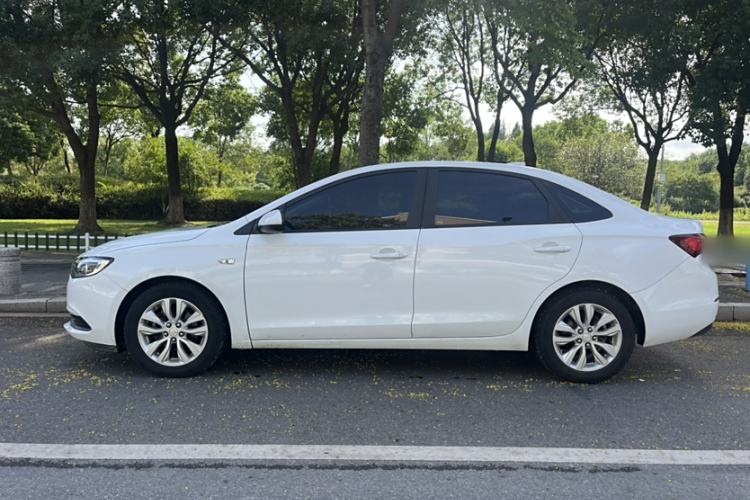 Used Buick GT 2019 15T Manual Elite Version China VI Standard
