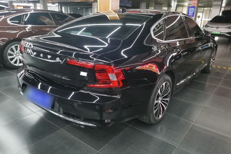 Used Volvo S90 New Energy 2024 Plug-in Hybrid Four-Wheel Drive Long-Range Zhiyi Luxury Edition
