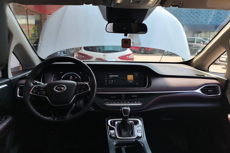 Used GAC Trumpchi M6 2021 PRO 270T Automatic Luxury Edition
