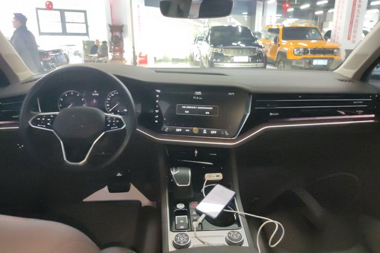 Used Volkswagen Touareg 2022 3.0 TSI Luxury Edition Black Diamond Sport Package
