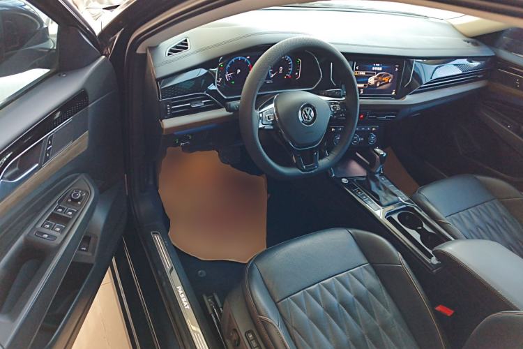 Used Volkswagen Passat 2019 330TSI Luxury Edition China VI Standard