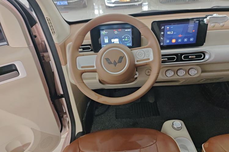 Used Wuling Hongguang MINIEV 2024 3rd Generation 215km Advanced Version