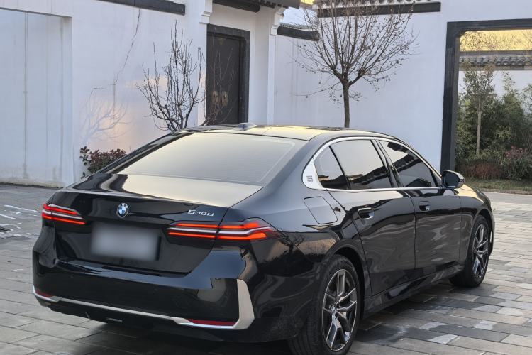 Used BMW 5 Series 2025 530Li Leading Edition Luxury Package
