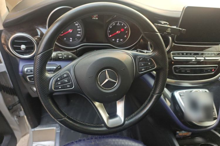 Used Mercedes-Benz V-Class 2017 V 260 L Prestige Extended Edition
