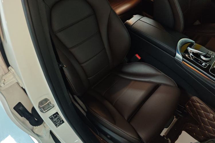 Used Mercedes-Benz GLC 2018 Facelifted GLC 260 4MATIC Dynamic Edition
