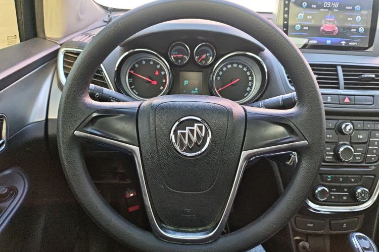 Used Buick Encore 2015 1.4T Automatic Two-Wheel Drive Urban Elite Version
