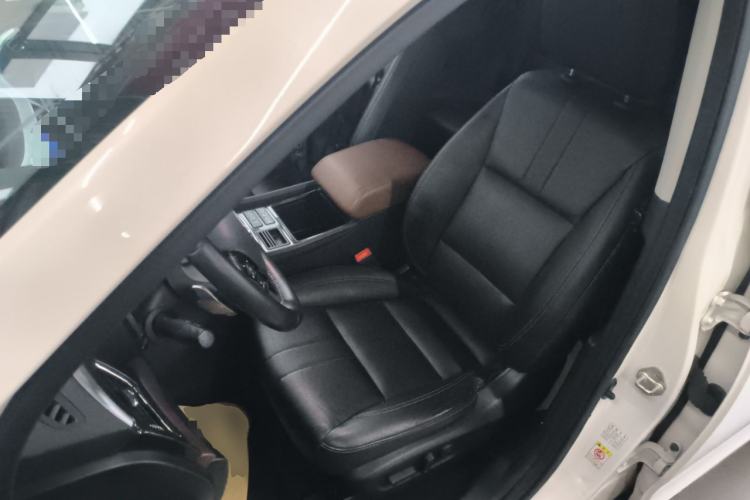 Used GAC Trumpchi GS8 2017 320T Two-Wheel Drive Luxury Smart Connectivity Version (7 Seats)