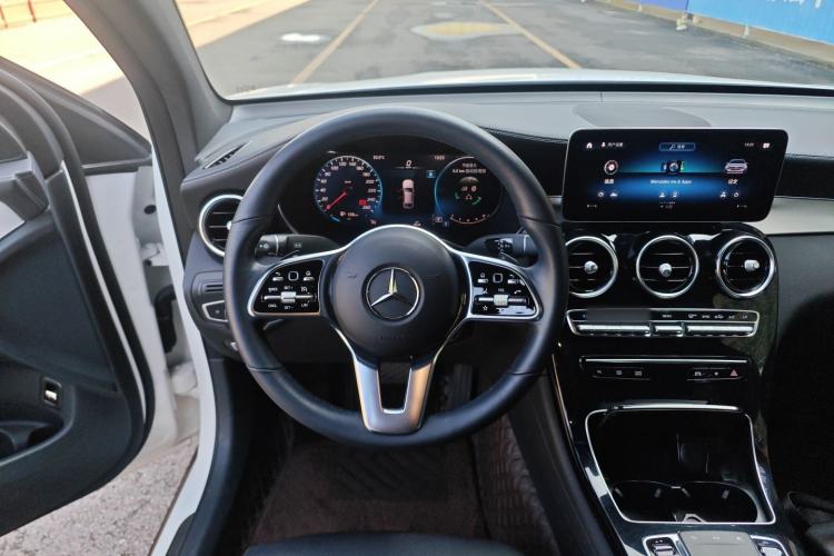 Used Mercedes-Benz GLC Coupe 2023 GLC 260 4MATIC Coupe SUV
