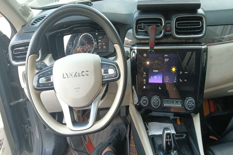 Used Lynk & Co 02 2018 1.5T DCT Two-Wheel Drive Zhaopu Version China V Standard
