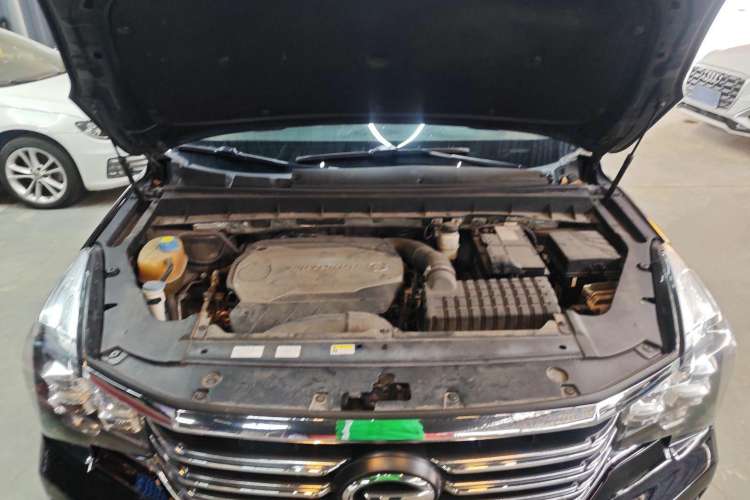 Used GAC Trumpchi GS7 2017 320T Four-Wheel Drive Luxury Smart Connectivity Model
