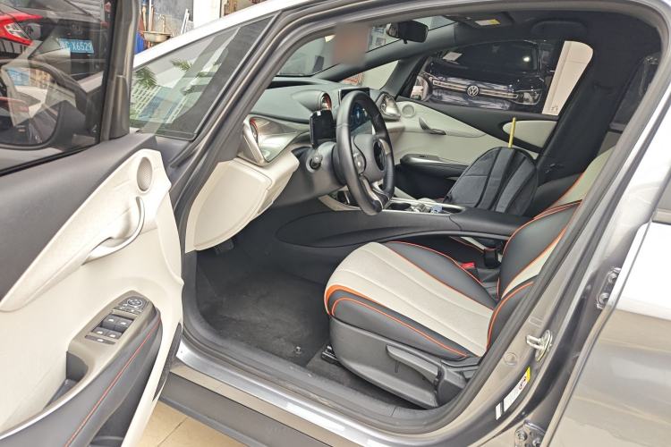 Used BYD Dolphin 2021 405 km Free Version
