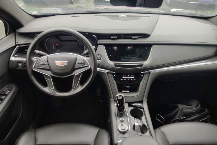 Used Cadillac XT5 2022 2.0T Two-Wheel Drive Luxury Version